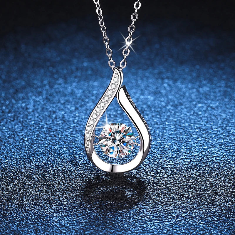 1ct 6.5mm Moissanite Pendant Necklace