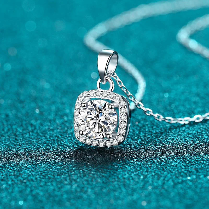 1ct 2ct D VVS1 Moissanite Pendant Necklace 925 Sterling Silver with White Gold Plating Luxury
