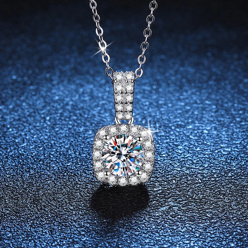 D VVS1 Moissanite Pendant Necklace 925 Sterling Silver Sparkling Lab Diamond Chain
