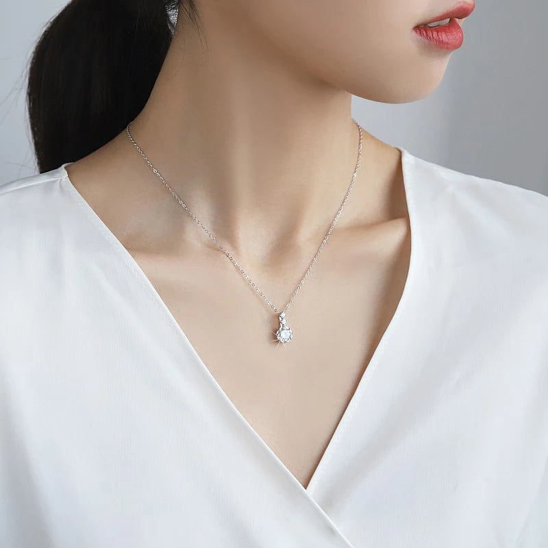 NeeTim 1ct 6.5mm D Color Moissanite Diamond Pendant Necklace 925 Sterling Silver Neck Chain Necklaces with GRA Gift for Women