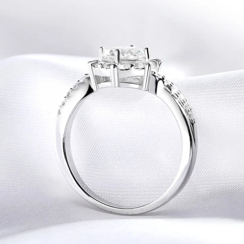 1 CT Moissanite Engagement Ring