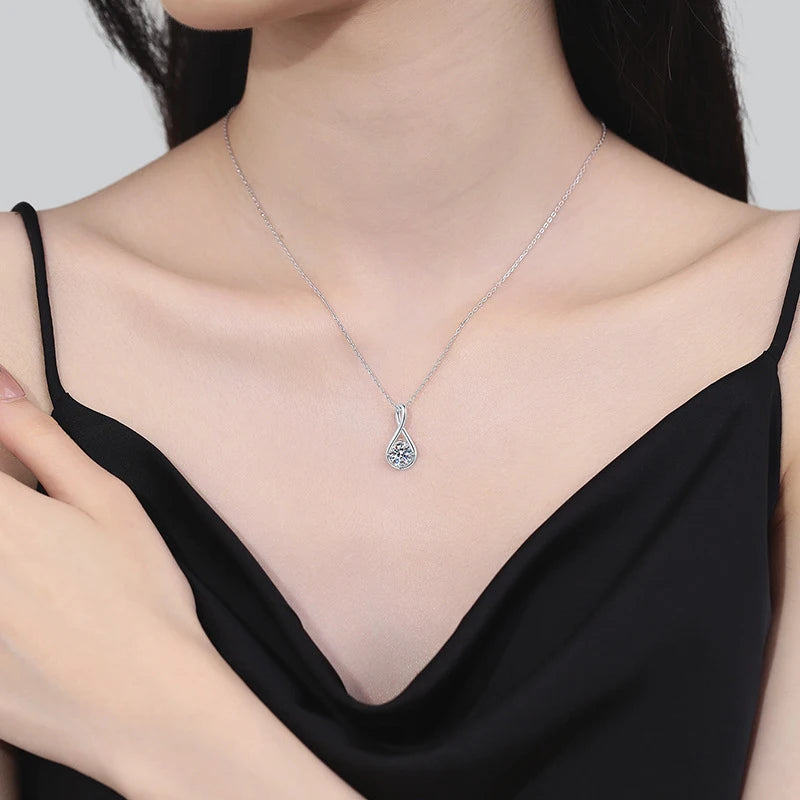 NeeTim Moissanite Pendant 925 Sterling Silver with White Gold Plated Necklace For Women Lab Diamonds Necklaces with Certificate