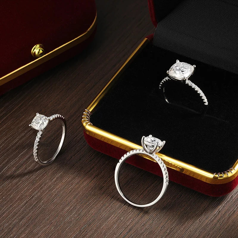 Knobspin D VVS1 Cushion Moissanite Rings for Woman Lab Diamond Wedding Jewelry with GRA S925 Sliver Plated 18k White Gold Ring