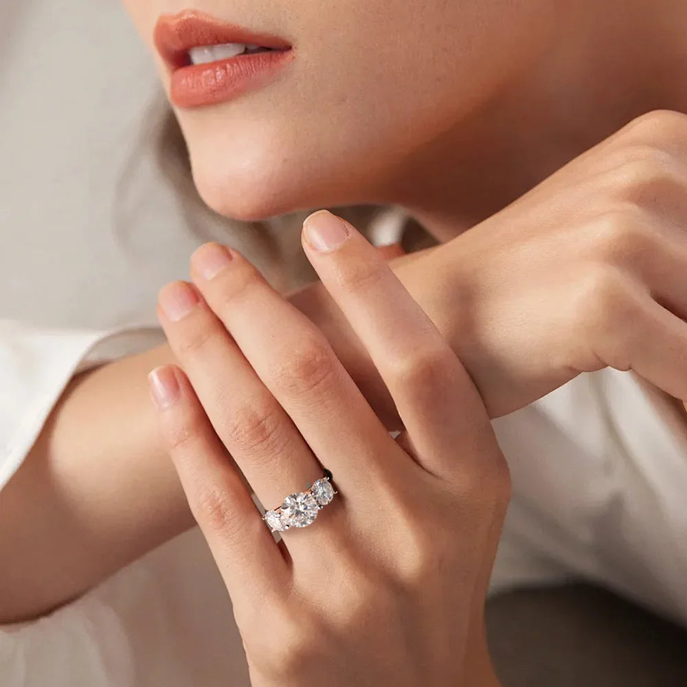KNOBSPIN 5CT 3 Stones Moissanite Engagement Rings for Women GRA Certified s925 Sterling Silver Wedding Rings, Mother Gift Ring