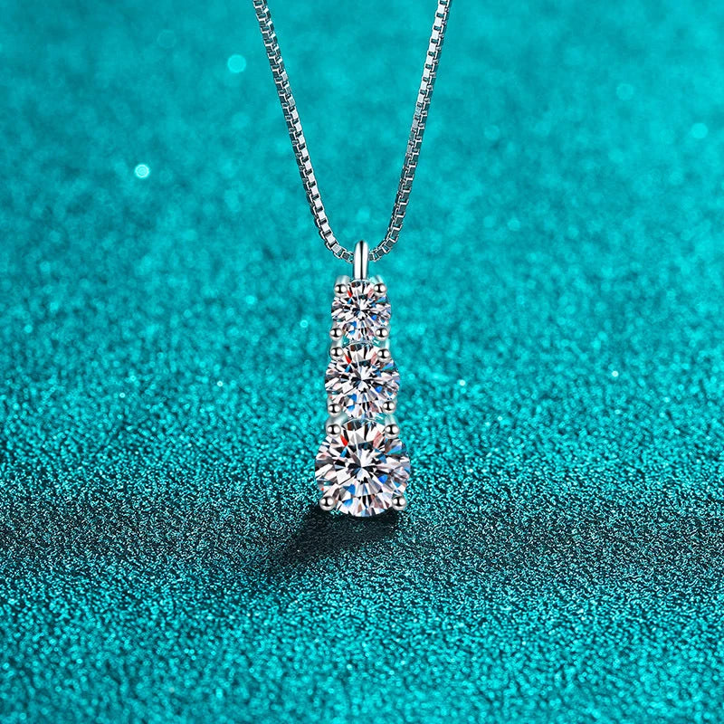 1,8 CT 3-Stone Moissanite Pendant Necklace S925 Sterling Silver Sparkling Diamond Necklace Fine Wedding Jewelry