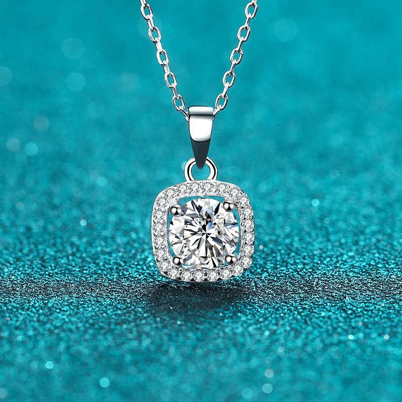 1ct 2ct D VVS1 Moissanite Pendant Necklace 925 Sterling Silver with White Gold Plating Luxury
