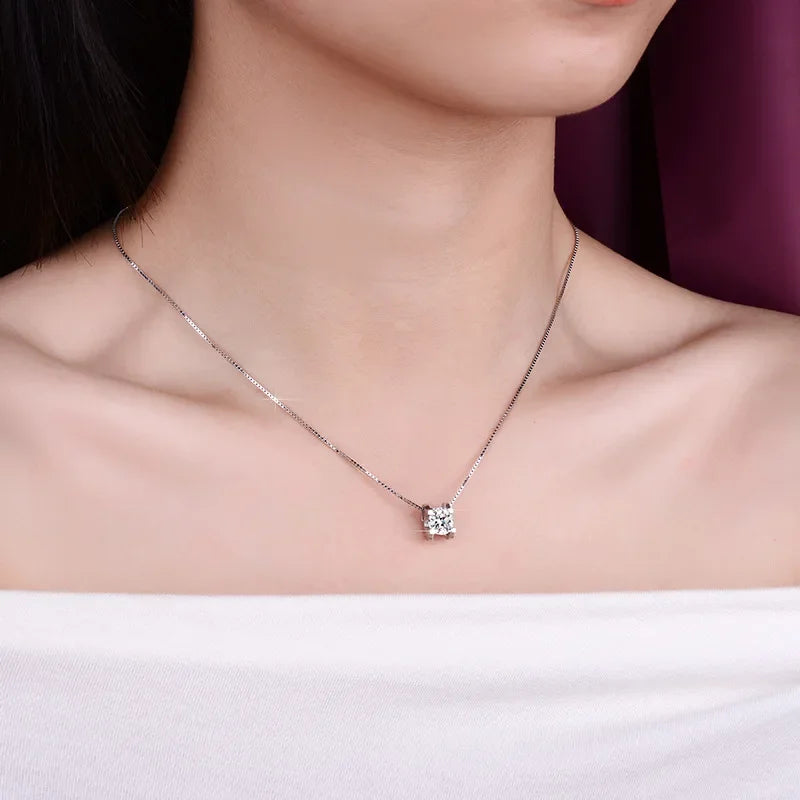 Smyoue 2ct 1ct Test Passed Moissanite Diamond Pendant for Women Classic Trendy 925 Sterling Silver Jewelry Brilliant Halo Gift