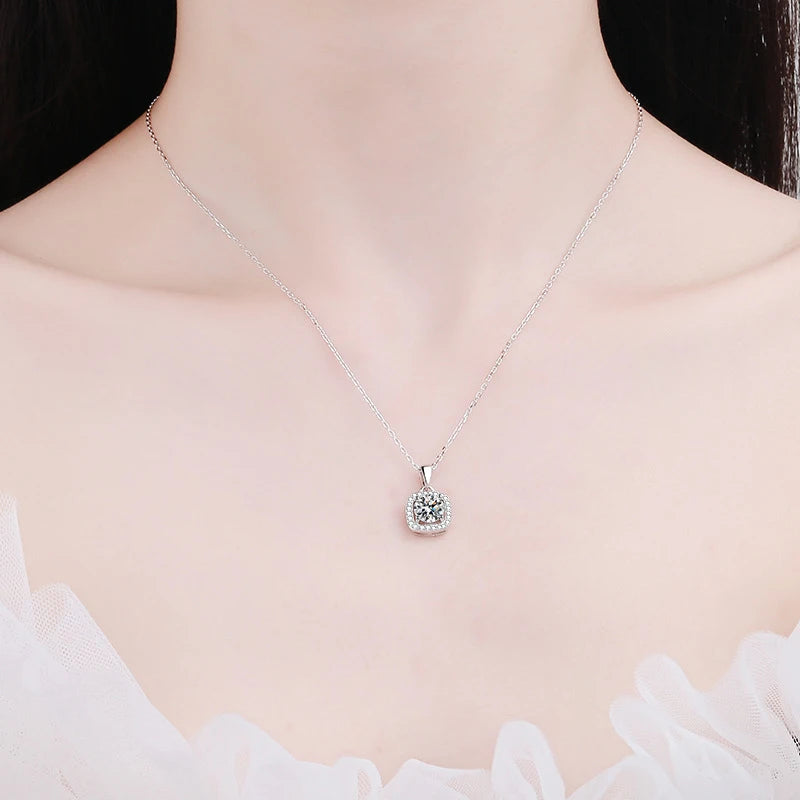 1ct 2ct D VVS1 Moissanite Pendant Necklace 925 Sterling Silver with White Gold Plating Luxury