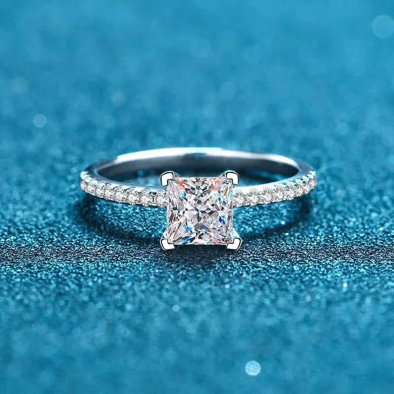 NeeTim 1ct 2ct Princess Moissanite Engagement Ring for Women D VVS1 Diamond Proposal Bridal Rings Sterling Silver Wedding Band
